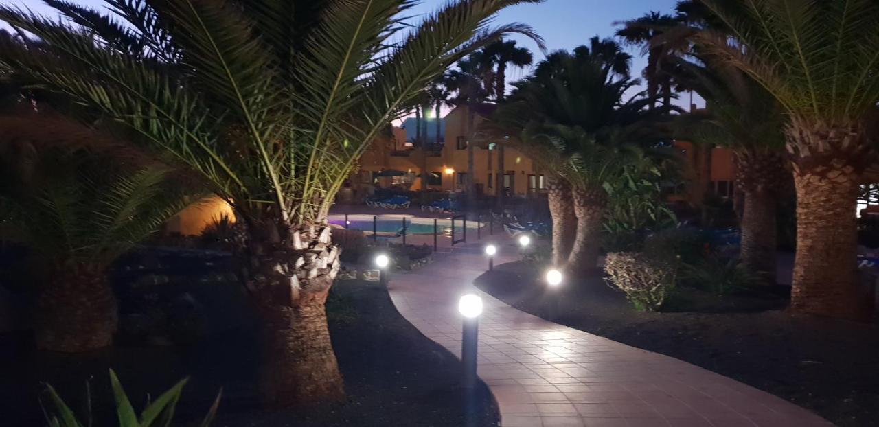 Oasis Royal 3 Piscinas Apartment Corralejo Bagian luar foto